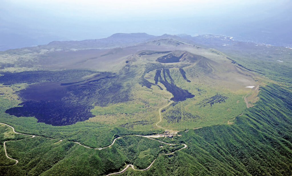 Izu Oshima
